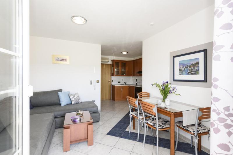 Apartments Luka - Trogir, Marina 150M From The Beach 외부 사진
