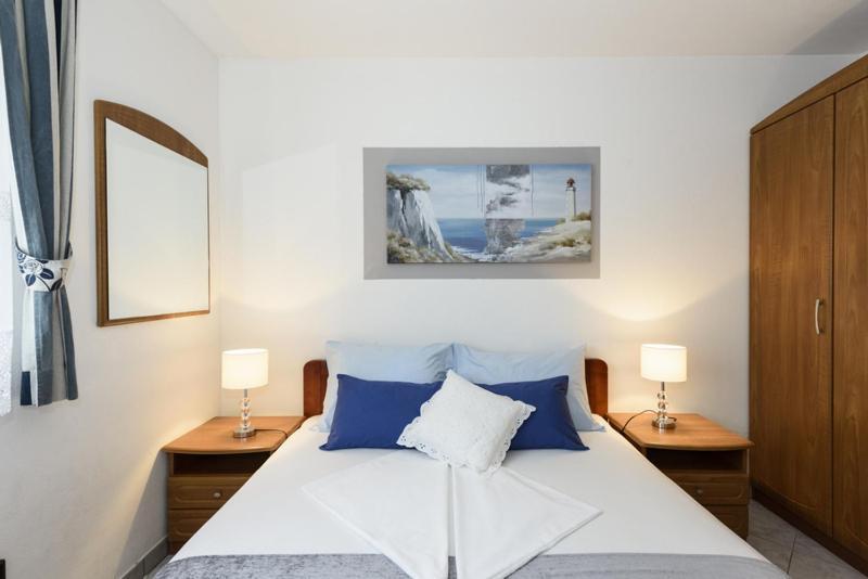 Apartments Luka - Trogir, Marina 150M From The Beach 외부 사진