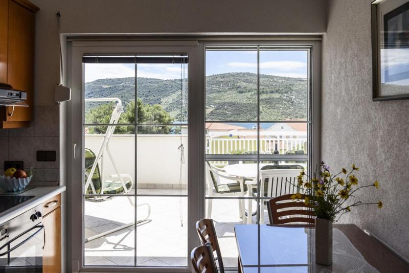Apartments Luka - Trogir, Marina 150M From The Beach 외부 사진