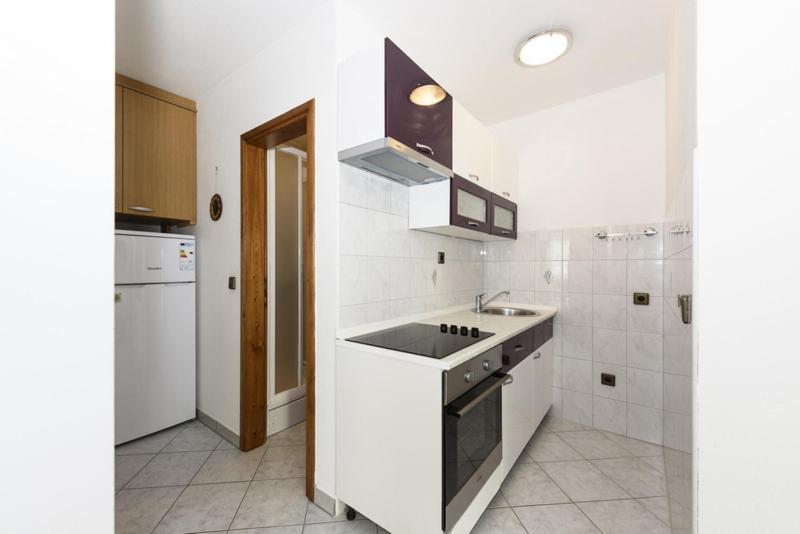 Apartments Luka - Trogir, Marina 150M From The Beach 외부 사진